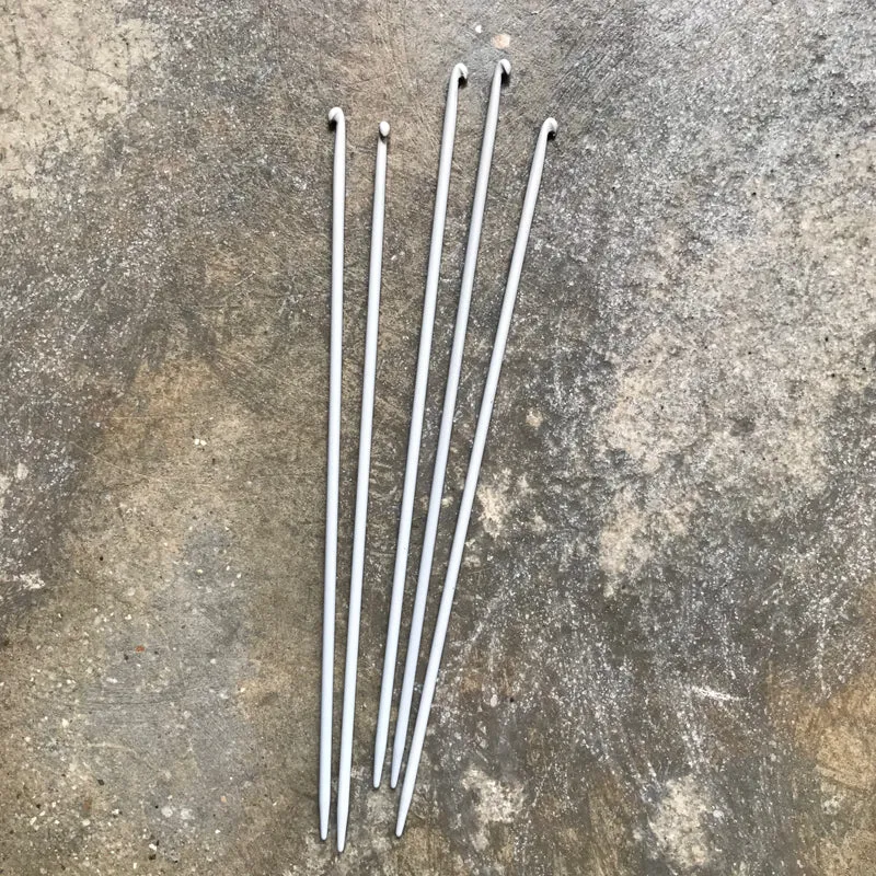 Lavor hook-tipped needles for Portuguese knitting